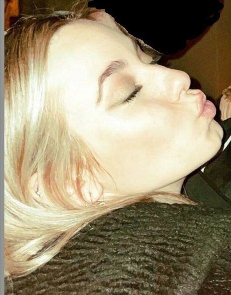 Elena Lagou erotische pornographische bild