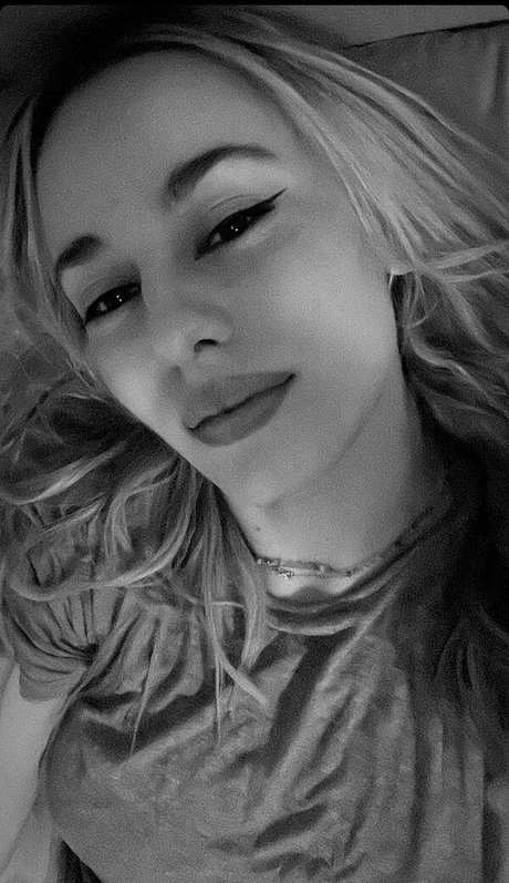 Elena Lagou model sexy fotos