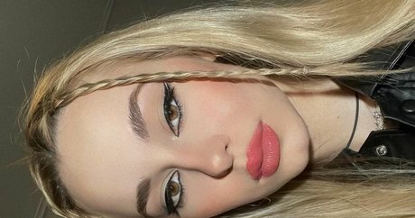 Elena Lagou erwachsene schöne galerie