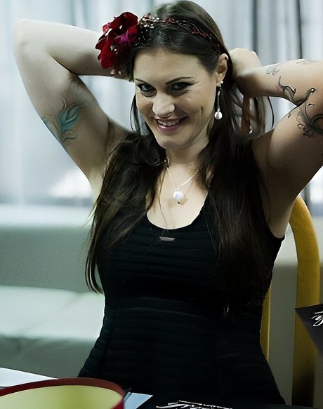 Floor Jansen model top galerie