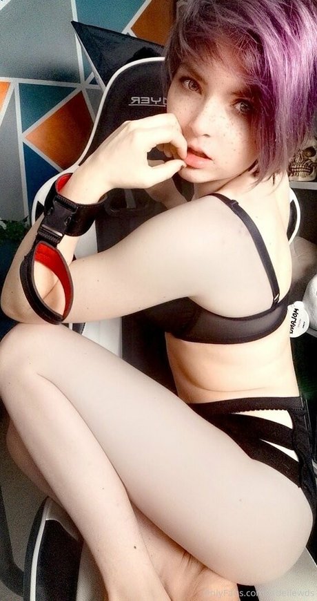 asiatische männliche onlyfans exklusive schöne bild