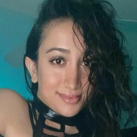 Nikki Geeks erotische schöne bilder