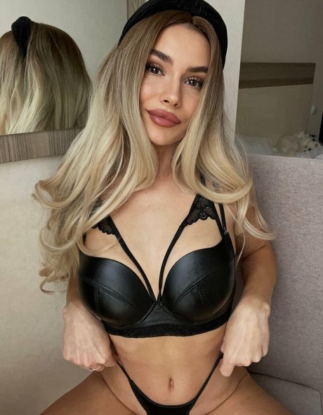 matilda free pornostar freie bild