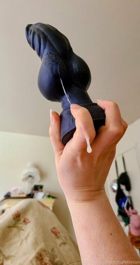 notsafeforcon schauspielerin porno archiv