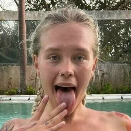 olimooo nacktheit exklusive bilder