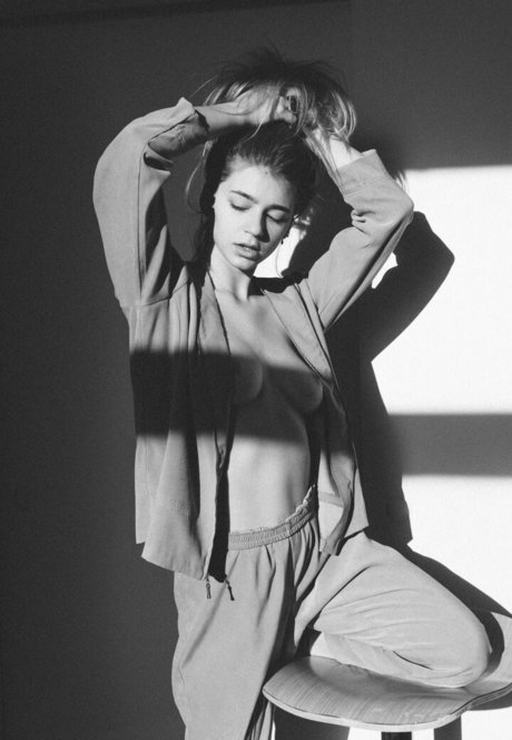 Lowkee Karlee freie nackte foto