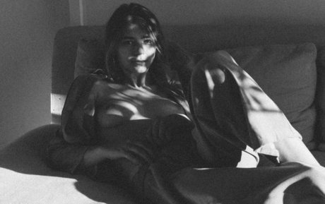 Lowkee Karlee freie nackt bilder