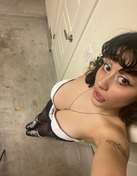 Rockifish schauspielerin perfekte fotos