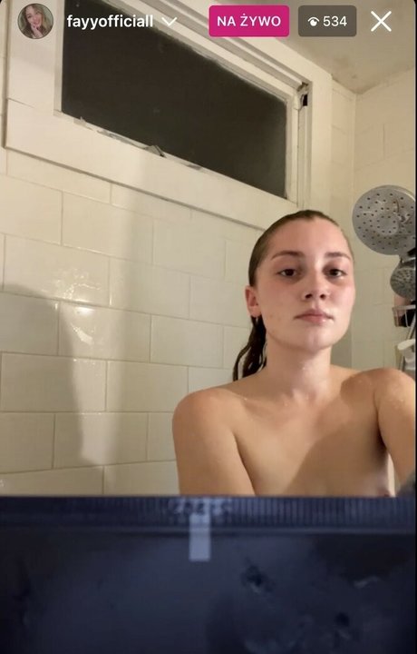 fayofficial top xxx foto