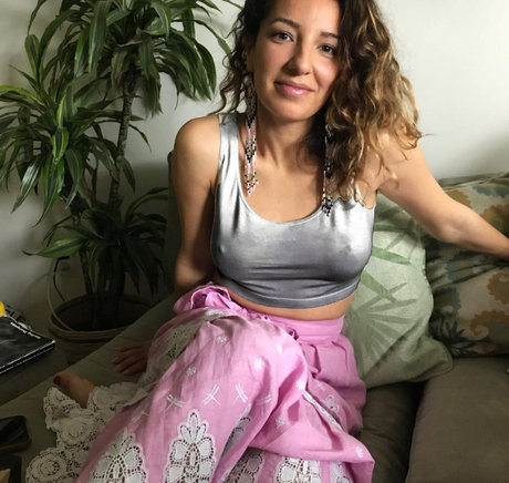 Vanessa Lengies heiße kunst bild