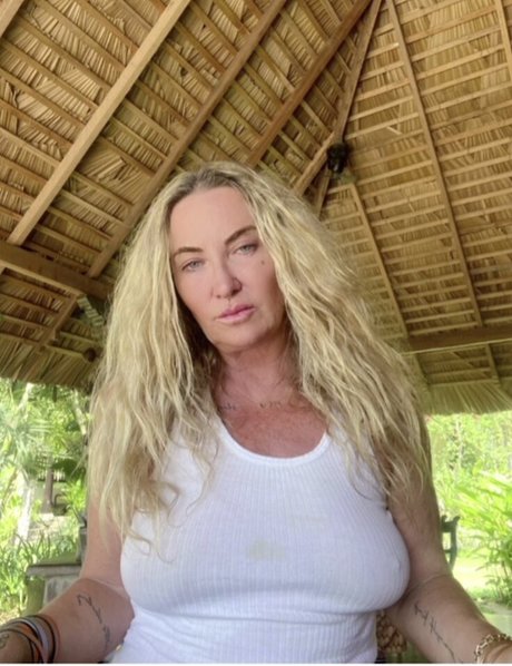 winzige onlyfans exklusive kunst galerie