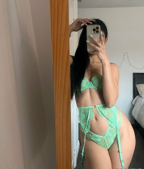 Resh schauspielerin nackte bilder