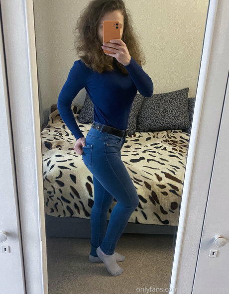 pool-dreier onlyfans exklusive pornographische bilder