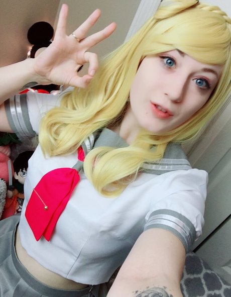 omankovivi model hübsche foto