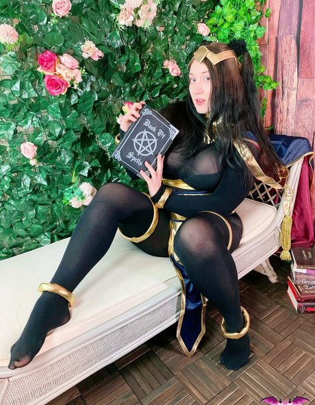 omankovivi model hd bild