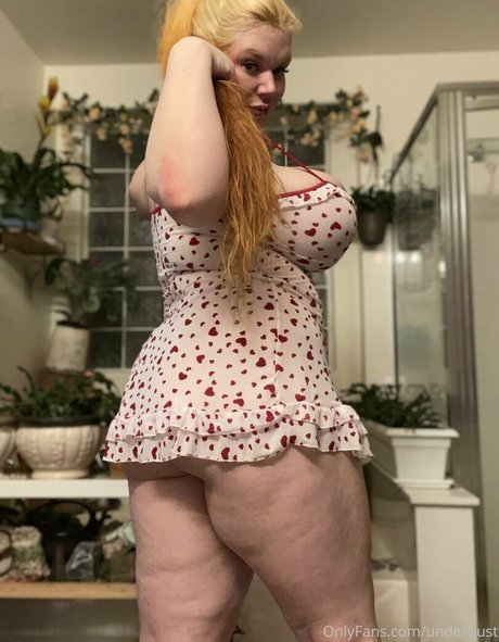pawg rothaarige onlyfans sexy kunst bild