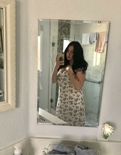 deathbydesign schöne pornostar archiv