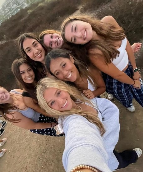 Ella Horan porno freie bild