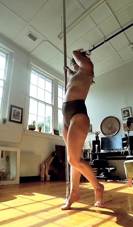 Hallee Hirsh beste porno bild