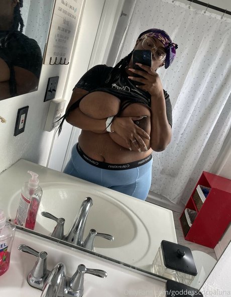 GoddessCocoaLuna hübsche freie fotos