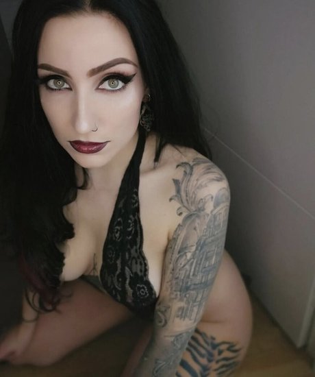 asiatische falsche titten onlyfans hübsche beste galerien