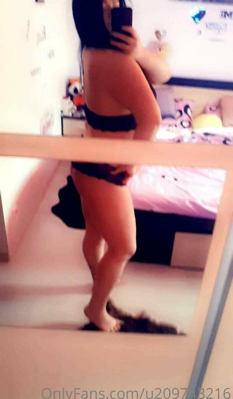 ella malyna27 nackt hd bild