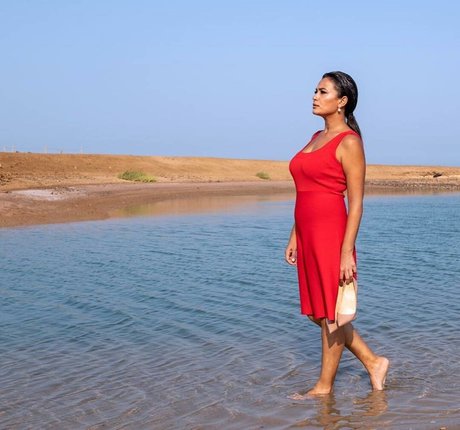 Hend Sabry nackte pornostar foto