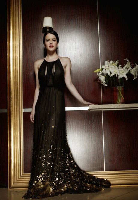 Michelle Ryan nackte galerie