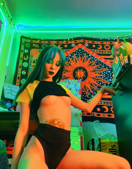 shadesofshay schauspielerin nackt bild