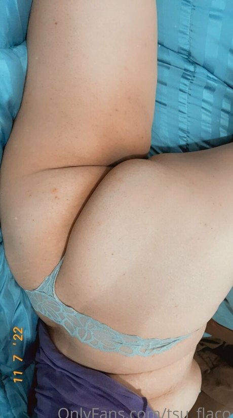 tsu flaco hübsche nackte archiv