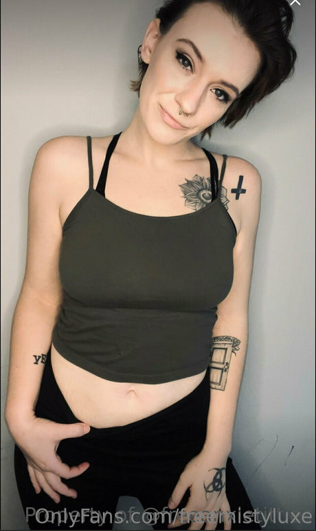 freemistyluxe porno xxx bild