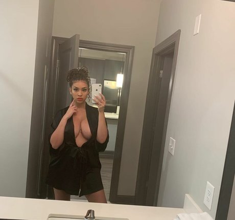 mma onlyfans hd sexy bild