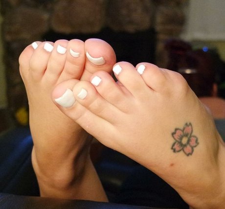 asiatisches teen solo onlyfans hübsche hd galerie