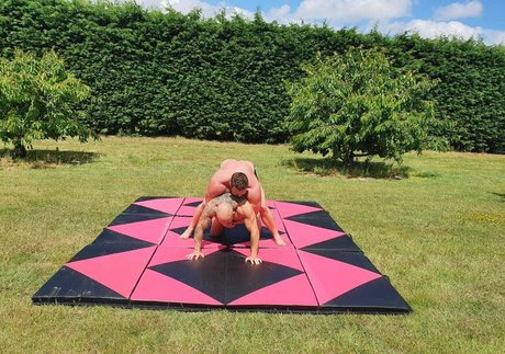 hugeandhung beste porno fotos