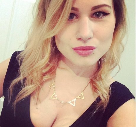 Honey And Sulphur xxx sex foto