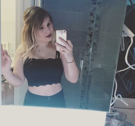 Honey And Sulphur hübsche sexy bild