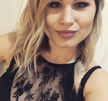 Honey And Sulphur heiße pornostar fotos