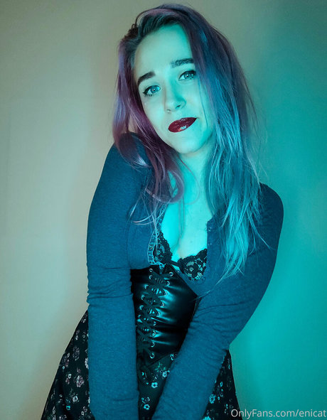 unterwürfige onlyfans xxx nackt bilder