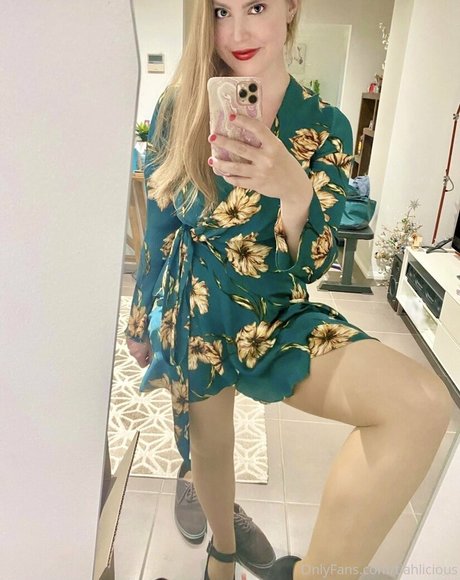 Tiahlicious pornostar top foto