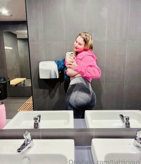 vollbusige ebenholz-onlyfans heiße exklusive galerien