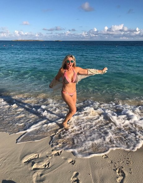 Lenna Paytas exklusive erotische bilder