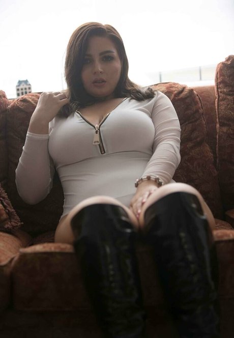 curvylucina schöne xxx foto