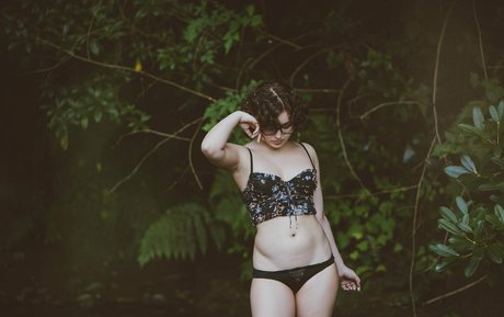 leanalovings model nackt galerien