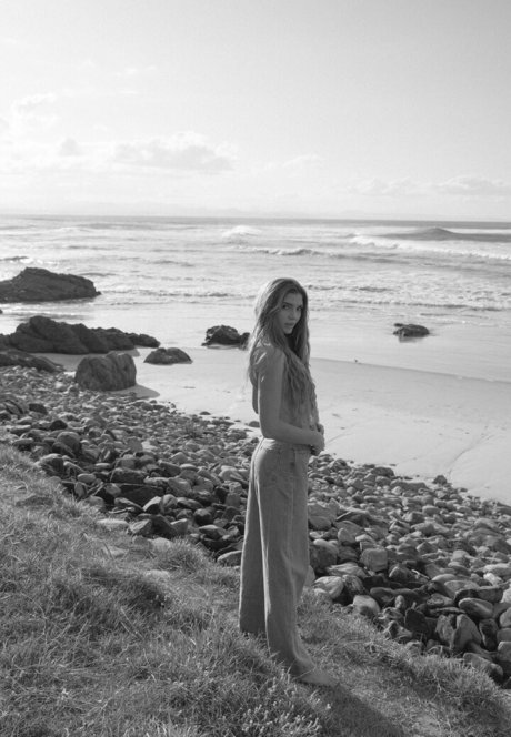 Sjana Elise Earp heiße perfekte bild