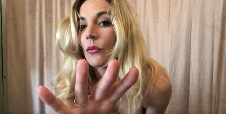 asiatische reife onlyfans nacktheit foto