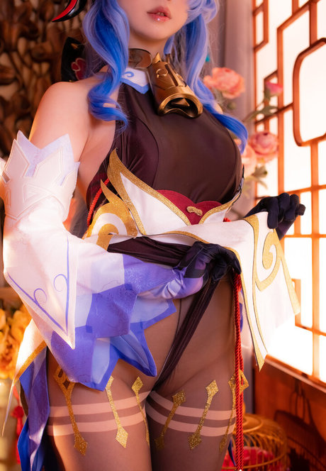 Sameki erotische nacktheit bild