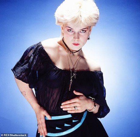 Toyah nacktheit top archiv