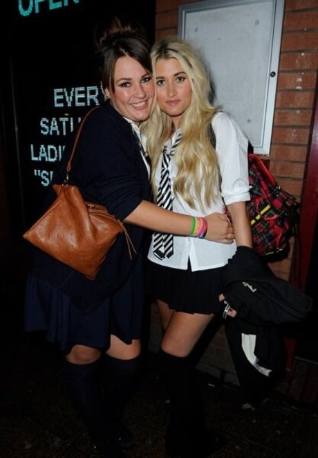 Charley Webb top schöne foto