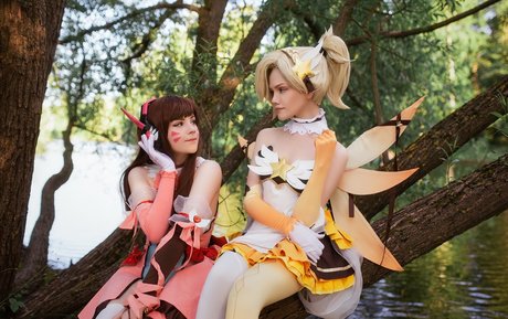 Kawaiitsu kunst heiße galerie