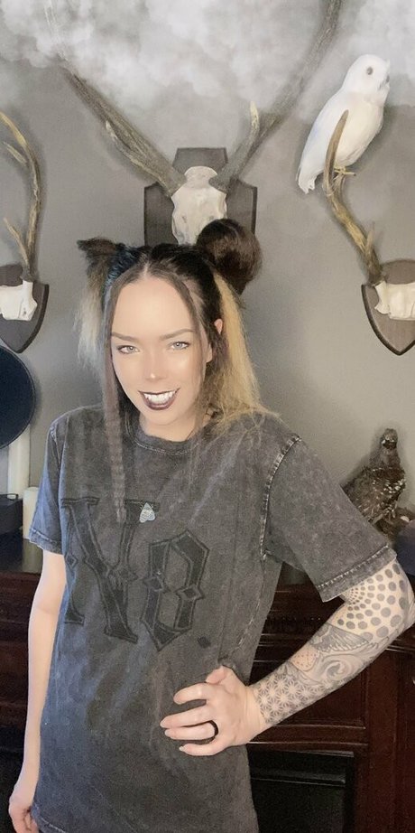 vollbusige asiatische onlyfans kostenlose nacktheit galerie